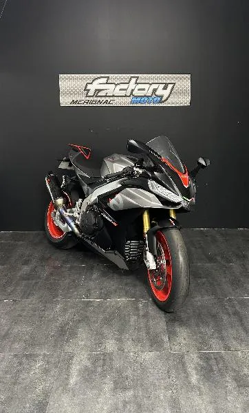 RSV4 1100 RR
