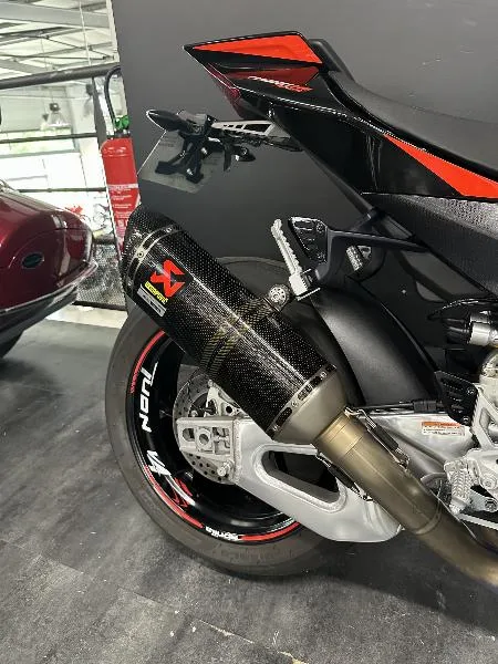 TUONO 1100 V4 FACTORY