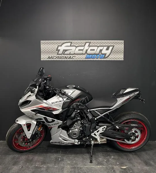 GSX8R