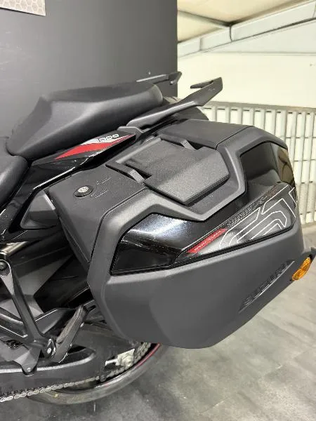 GSXS 1000 GT