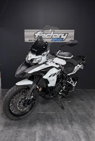 TRK 502 X