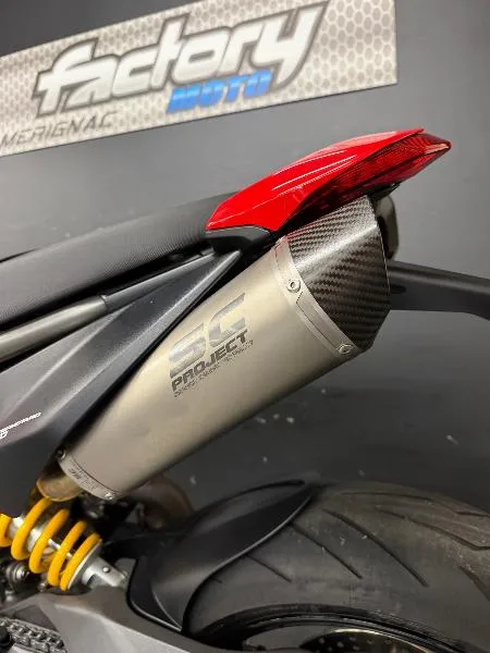 HYPERMOTARD