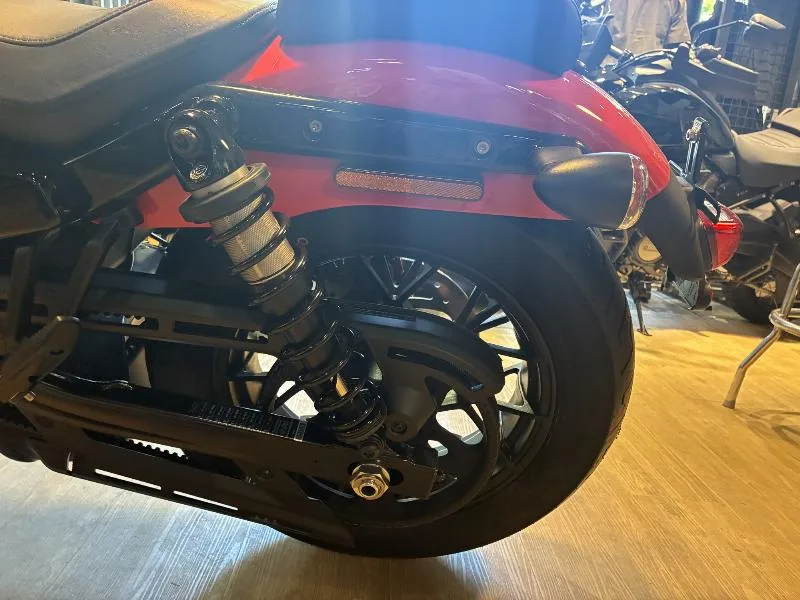 SPORTSTER NIGHTSTER 975