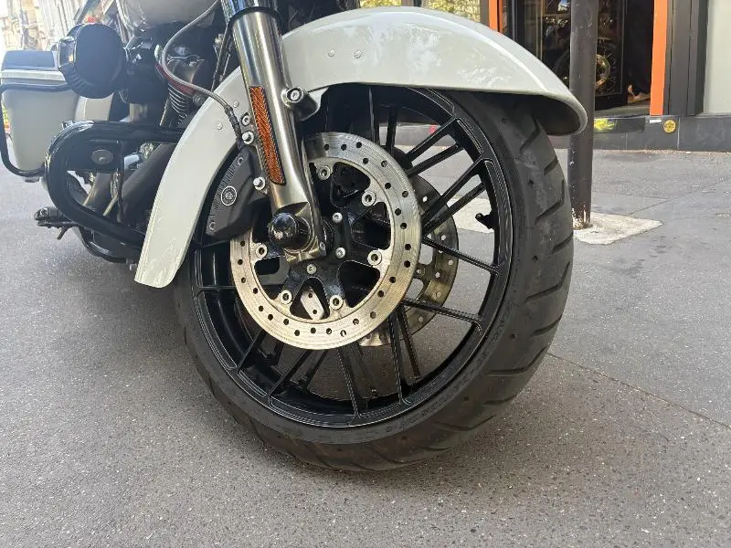 TOURING STREET GLIDE 1923 CVO 