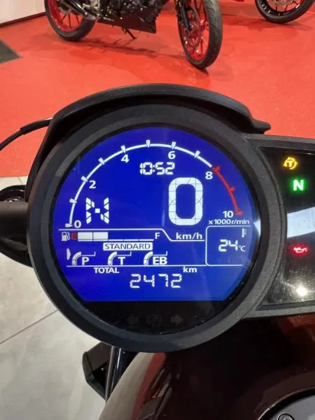 CMX1100 Rebel DCT