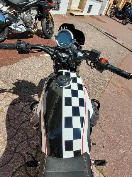 V7 SPECIAL