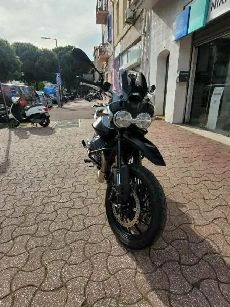 V85 TT 850