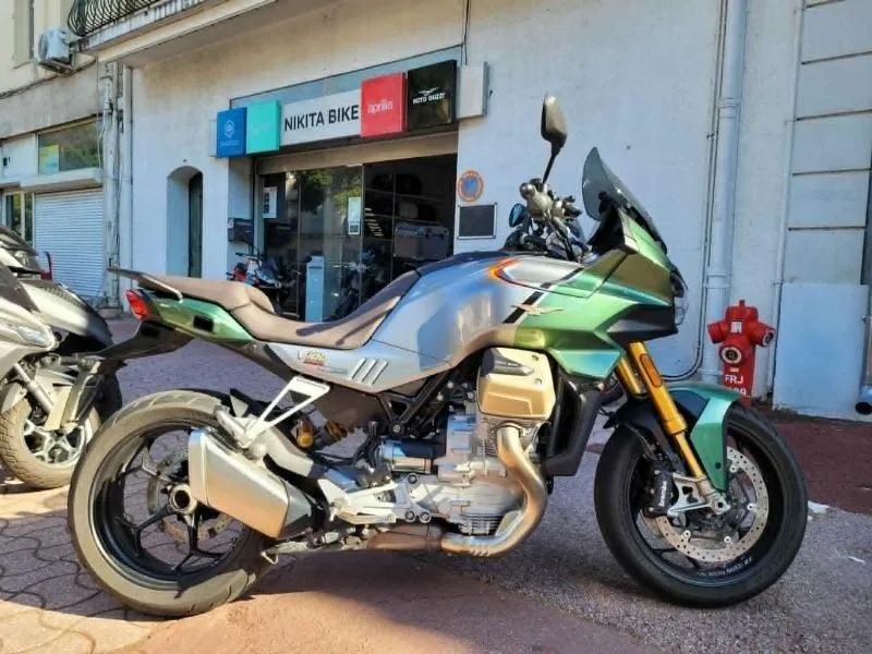 V100  MANDELLO