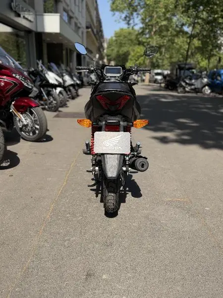 CB 125 F