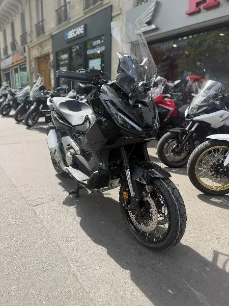 XADV 750