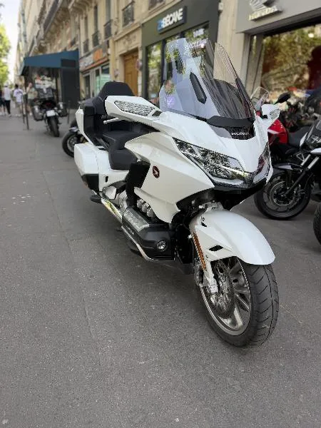 GL 1800 GOLDWING TOURING DCT