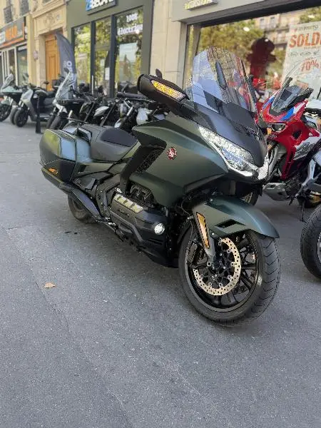GL 1800 GOLDWING DCT 2024