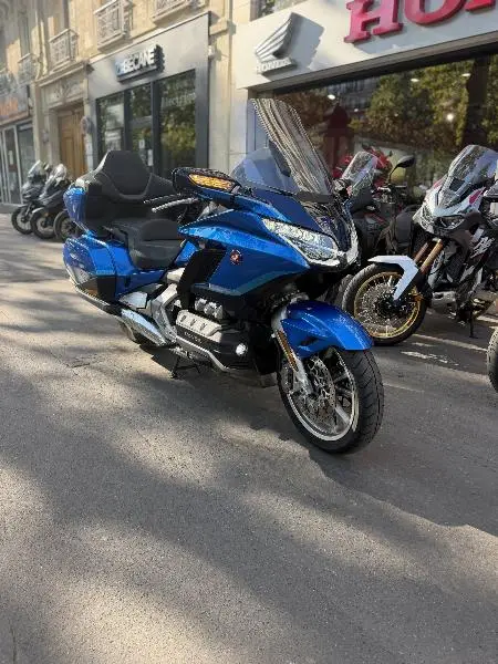 GL 1800 GOLDWING TOURING DCT