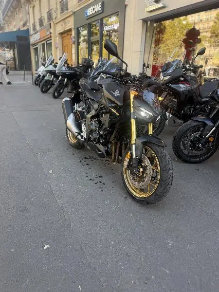 CB 1000 Hornet SP