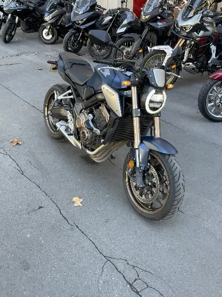 CB650R Neo Sports Café