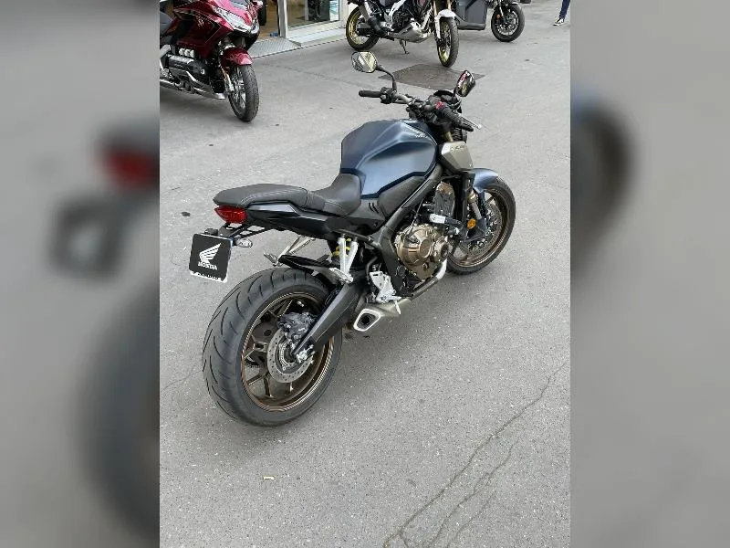 CB650R Neo Sports Café