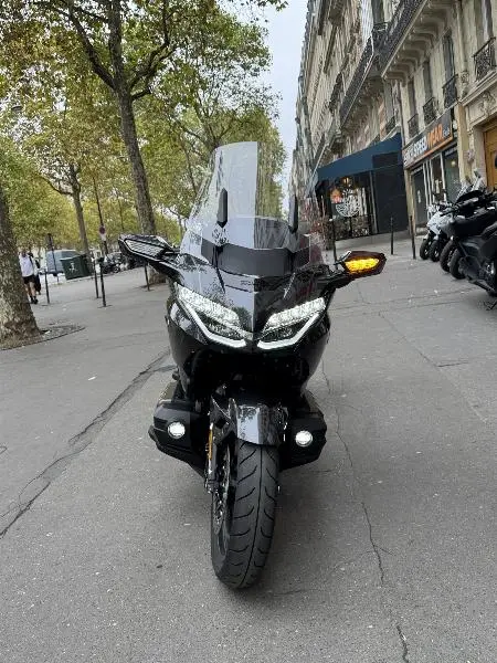 GL1800 GOLDWING