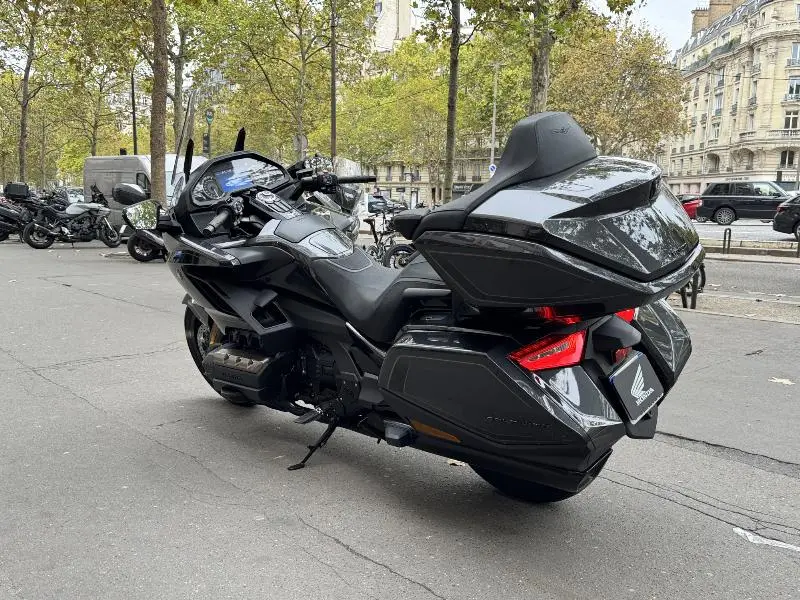 GL1800 GOLDWING