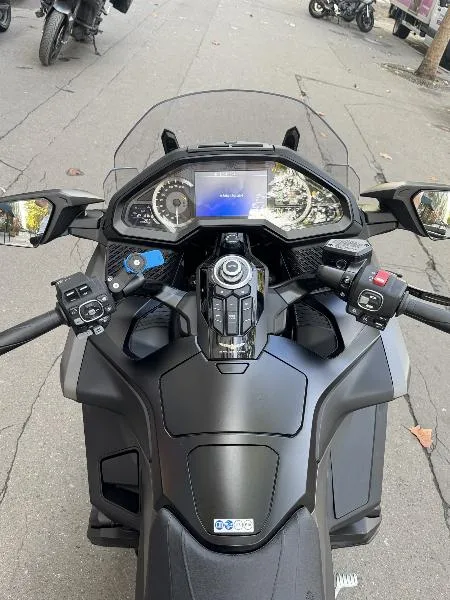 GL 1800