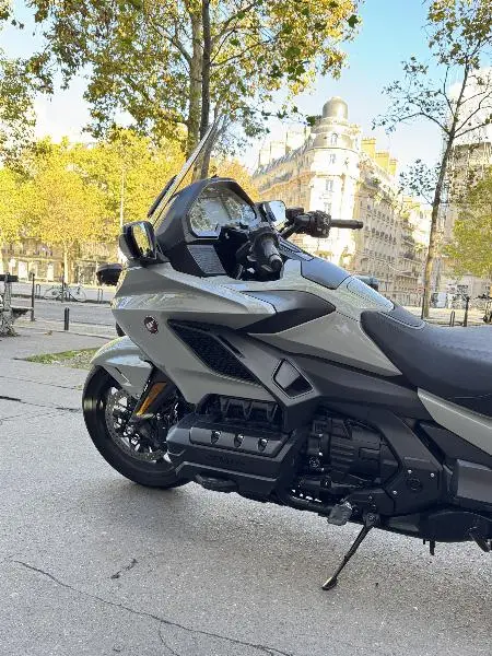GL 1800 GOLDWING DCT