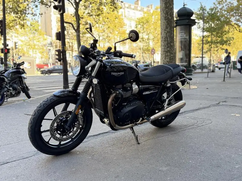 STREET TWIN  900