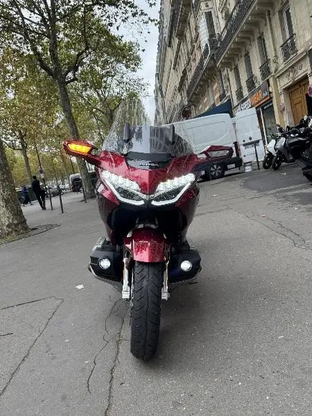 GL 1800 GOLDWING TOURING DCT