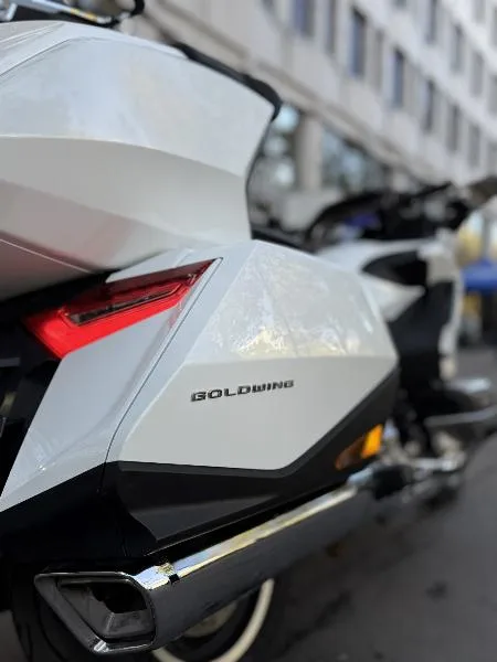 GL 1800 GOLDWING