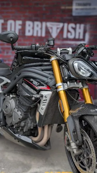 SPEED TRIPLE 1200 RS