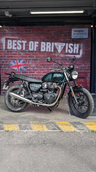 SPEED TWIN 900
