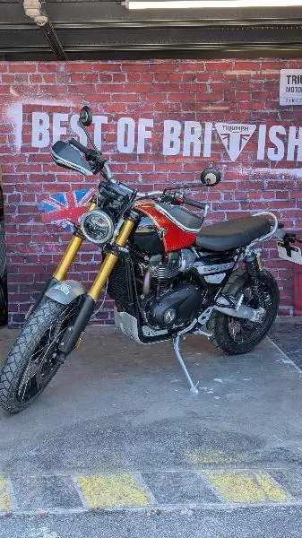 SCRAMBLER 1200 XE