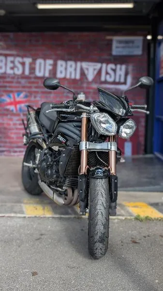 SPEED TRIPLE 1050