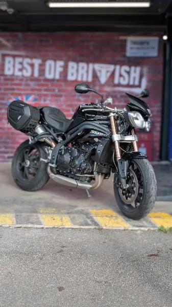SPEED TRIPLE 1050