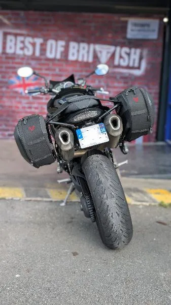 SPEED TRIPLE 1050
