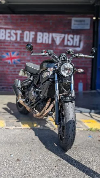 XSR 700