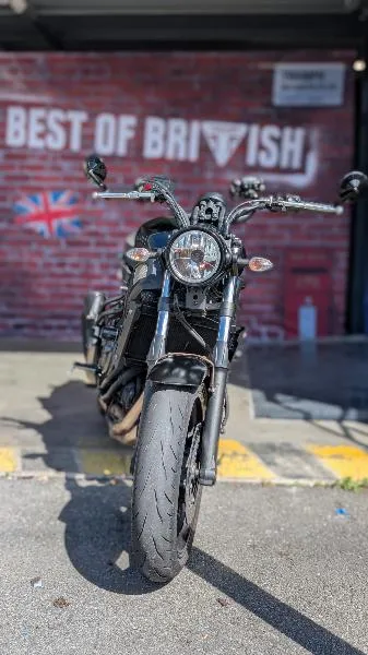 XSR 700