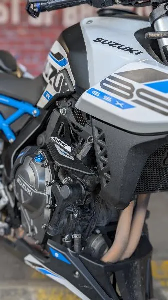 GSX8S