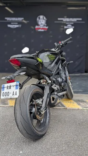 STREET TRIPLE 765 RS
