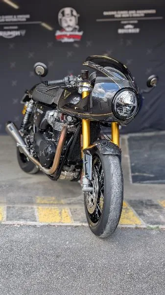 THRUXTON 1200 TFC