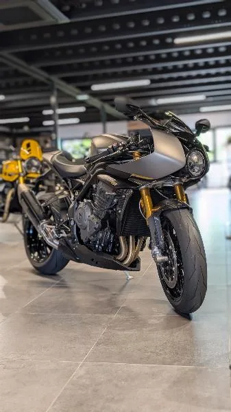 SPEED TRIPLE 1200 RR