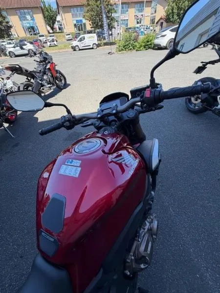 CB 650 R