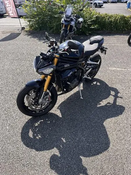 SPEED TRIPLE 1200 RS
