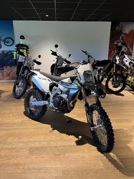 TF 250E