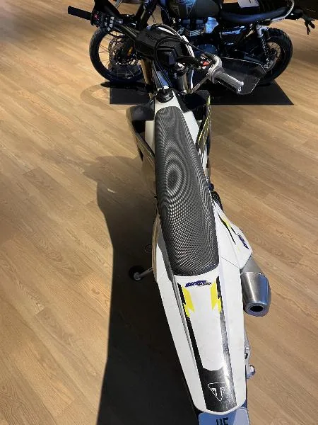 TF 250E