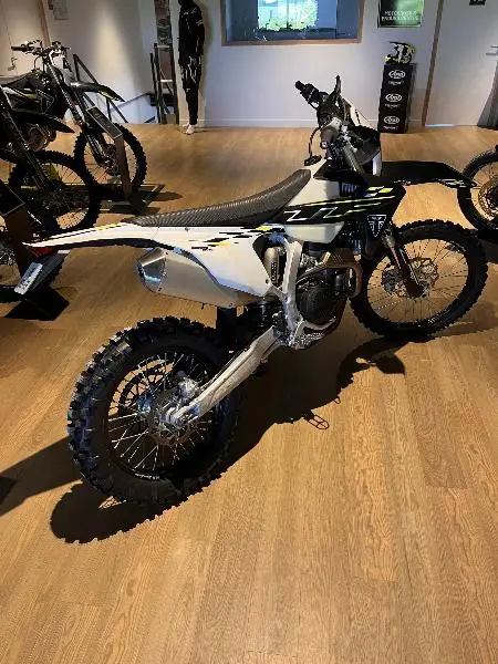 TF 250E