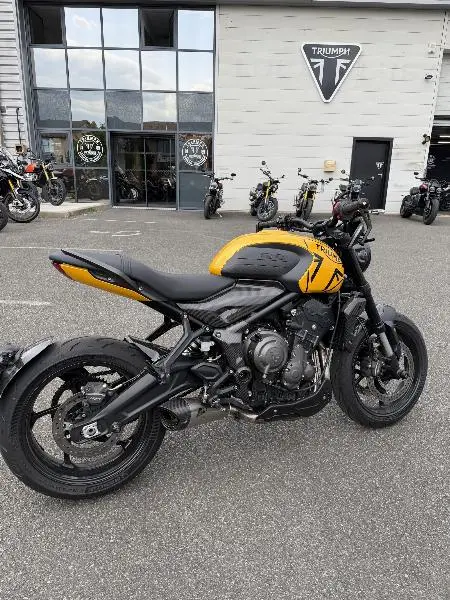 TRIDENT 660