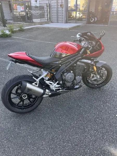 SPEED TRIPLE 1200 RR