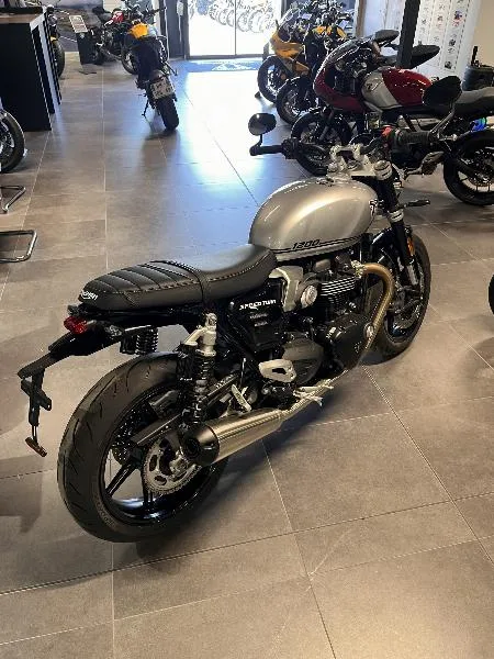 SPEED TWIN 1200
