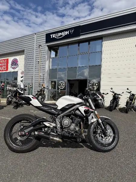 STREET TRIPLE 660 S