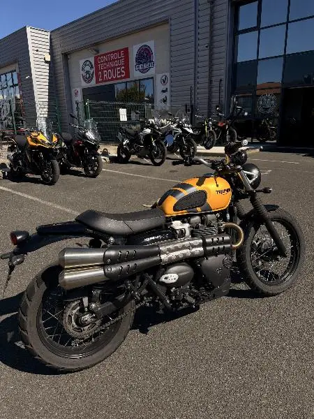 STREET SCRAMBLER  900
