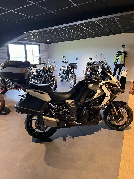 VERSYS 1100 SE